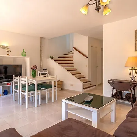 Casa Ginebro Holiday home